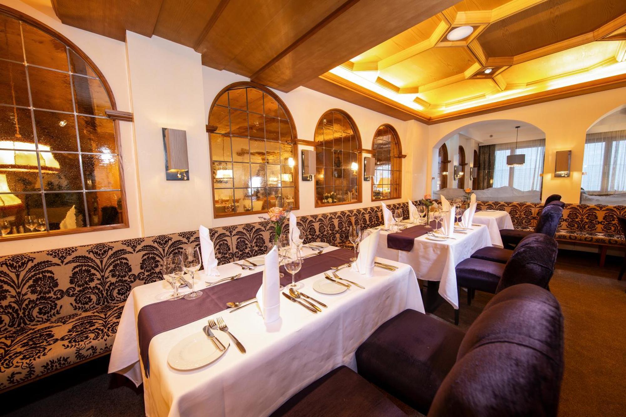 אוברגורגל Hotel Alpina Deluxe מראה חיצוני תמונה