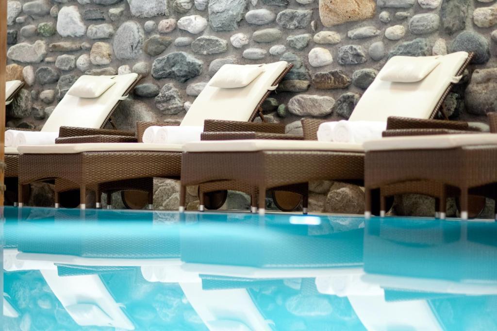 אוברגורגל Hotel Alpina Deluxe מראה חיצוני תמונה