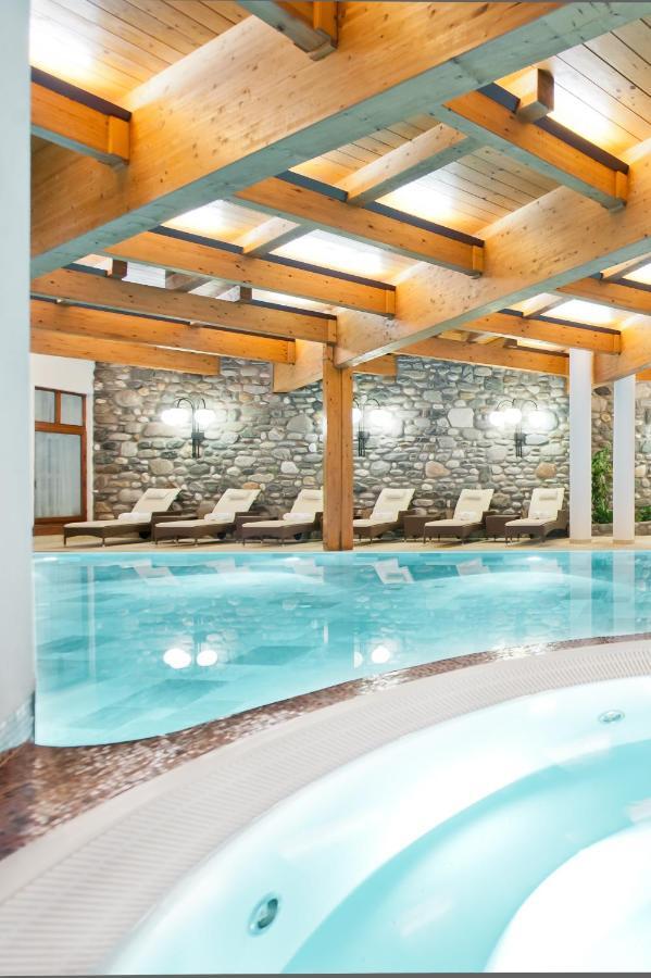 אוברגורגל Hotel Alpina Deluxe מראה חיצוני תמונה