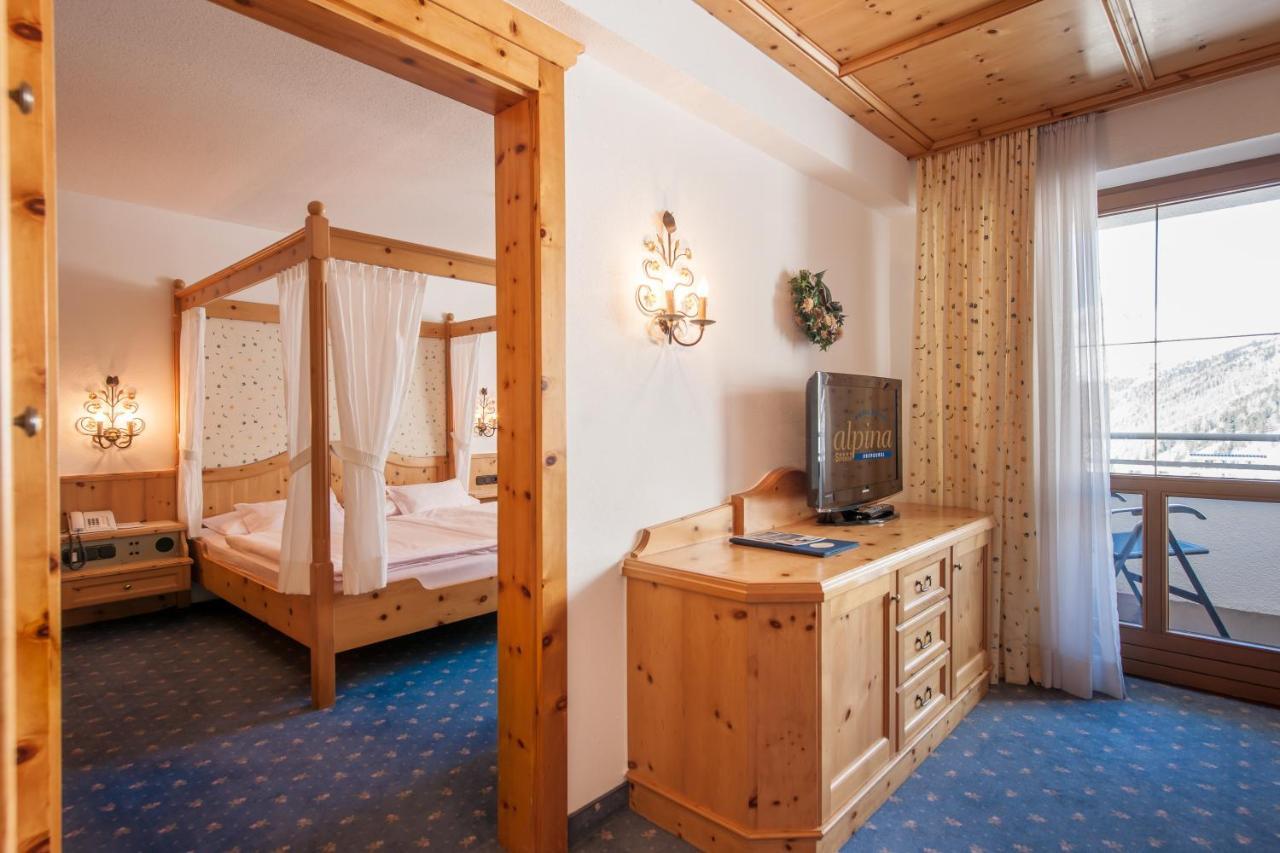 אוברגורגל Hotel Alpina Deluxe חדר תמונה